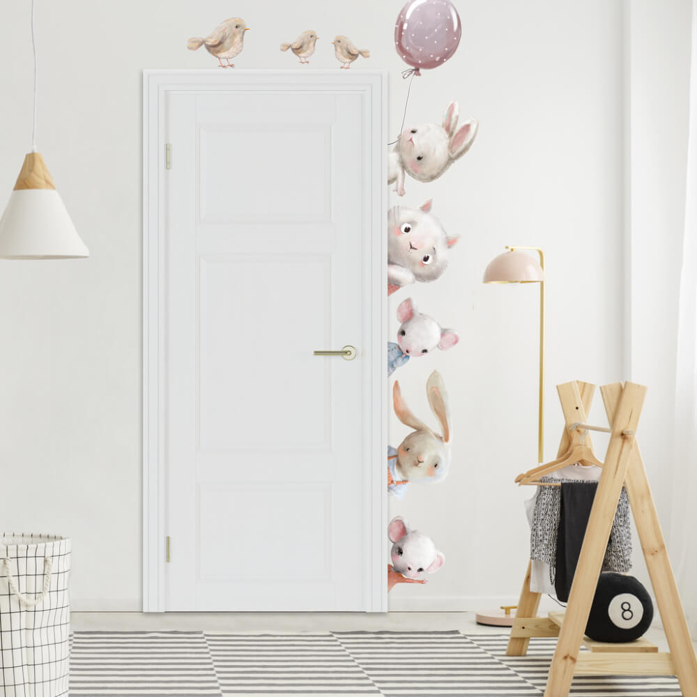 Samolepky na zeď pro děti - Akvarelová zvířátka kolem dveří